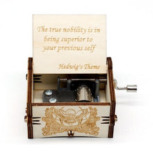 Load image into Gallery viewer, Wooden Hand Crank Music Box